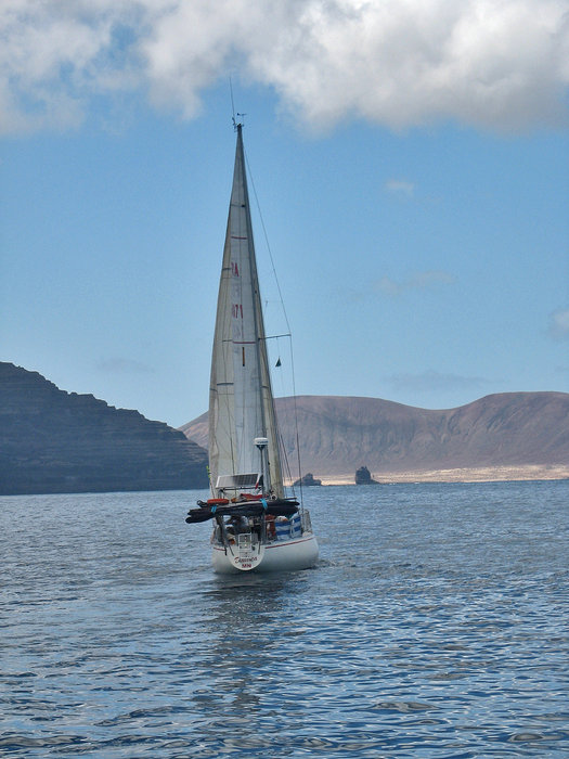 8 avril 2015 en nav vers l'ile de la Graciosa (10).JPG (1.15 Mio) Consulté 22638 fois daltica en nav