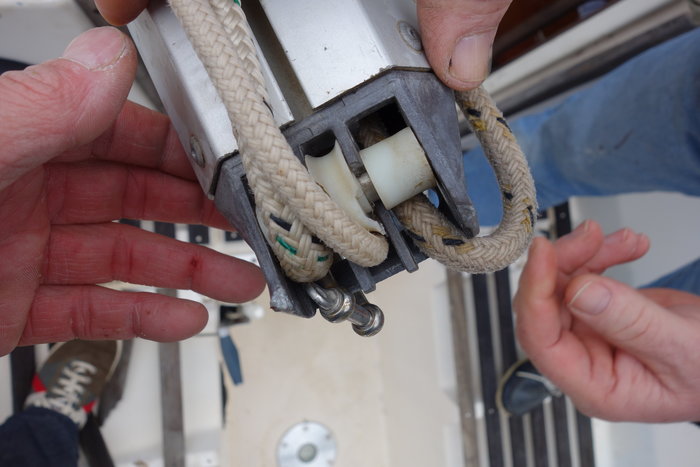 Bôme_réas cassés.JPG (2.99 Mio) Consulté 33133 fois Bôme_réas cassés.JPG