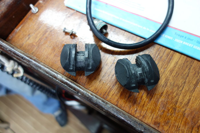 Bôme_vis de mult_pièce plastique.JPG (3.79 Mio) Consulté 33133 fois Bôme_vis de mult_pièce plastique.JPG