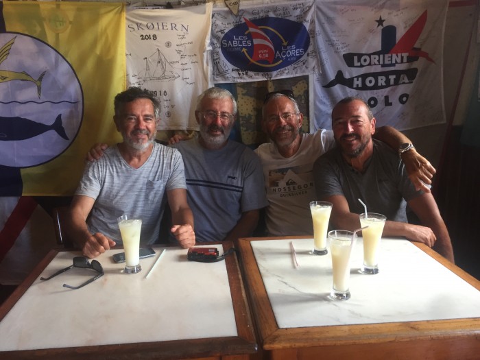 IMG_4046.JPG (1.79 Mio) Consulté 27094 fois Des moments entre copains