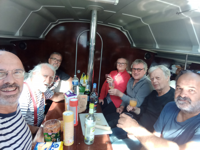 07_apero.jpg (1.99 Mio) Consulté 14934 fois 07_apero.jpg